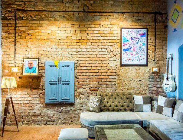 ITH-Varanasi-Hostel-Chic-Common-Room