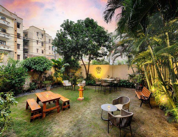 ITH_STAYS_HOSTEL_Garden_2